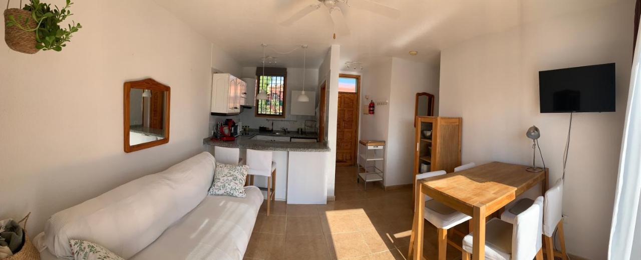 Bright With Pool In Tenerife South Appartamento *